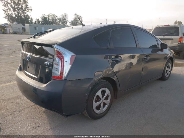 TOYOTA PRIUS - 4