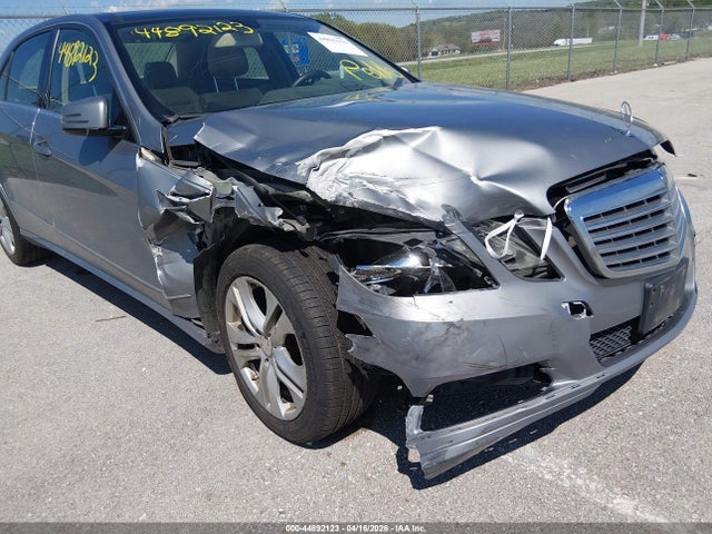 MERCEDES-BENZ E-CLASS - 6