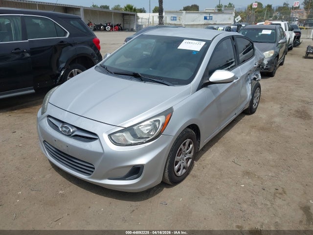 HYUNDAI ACCENT GLS - 2