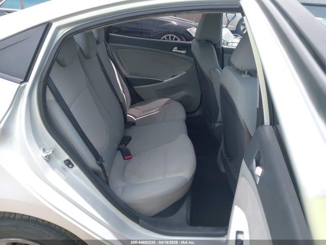 HYUNDAI ACCENT GLS - 8