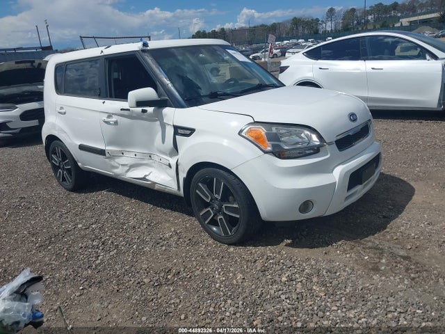 2011 KIA SOUL +