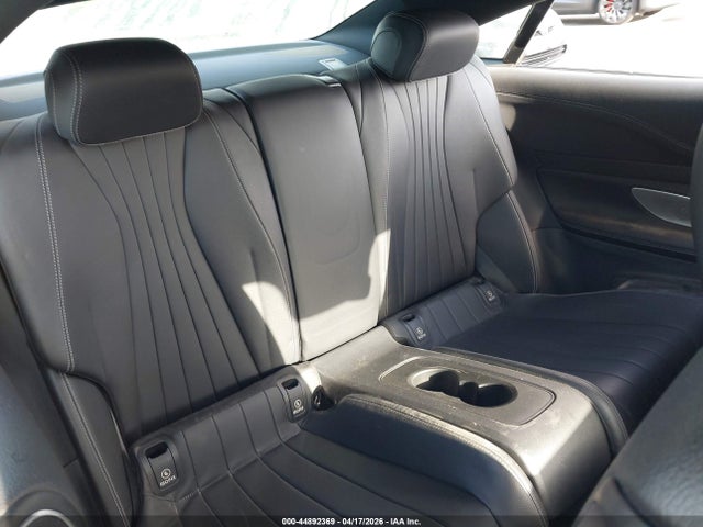 MERCEDES-BENZ E-CLASS - 8