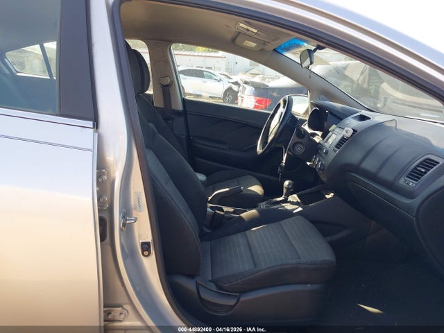 KIA FORTE EX - 5