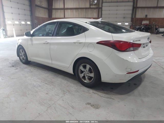 HYUNDAI ELANTRA SE - 3