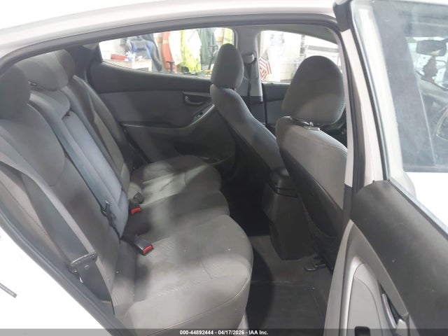 HYUNDAI ELANTRA SE - 8