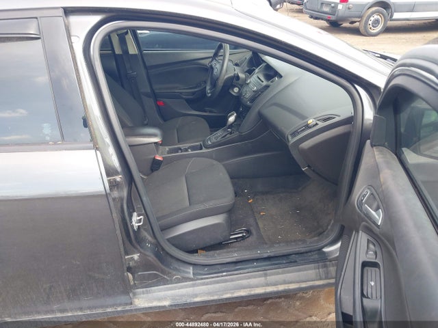 FORD FOCUS SE - 5