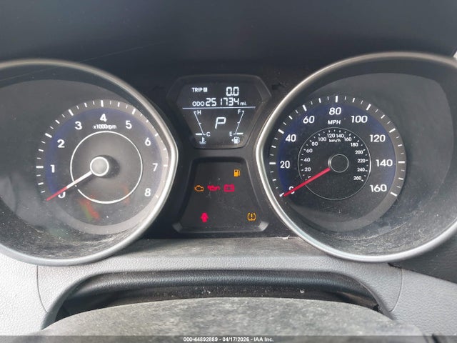 HYUNDAI ELANTRA GLS - 7