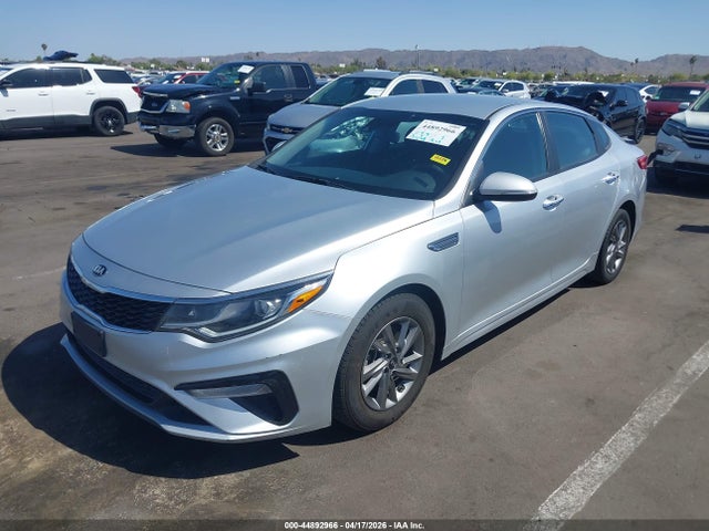 2020 KIA OPTIMA LX 照片 2