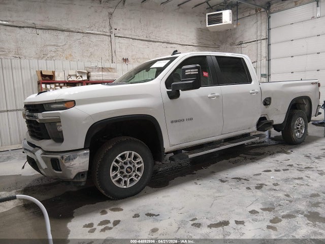 CHEVROLET SILVERADO - 2