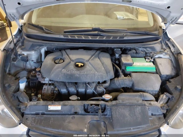 HYUNDAI ELANTRA GLS - 10