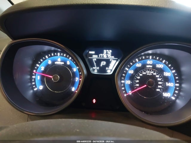 HYUNDAI ELANTRA GLS - 7