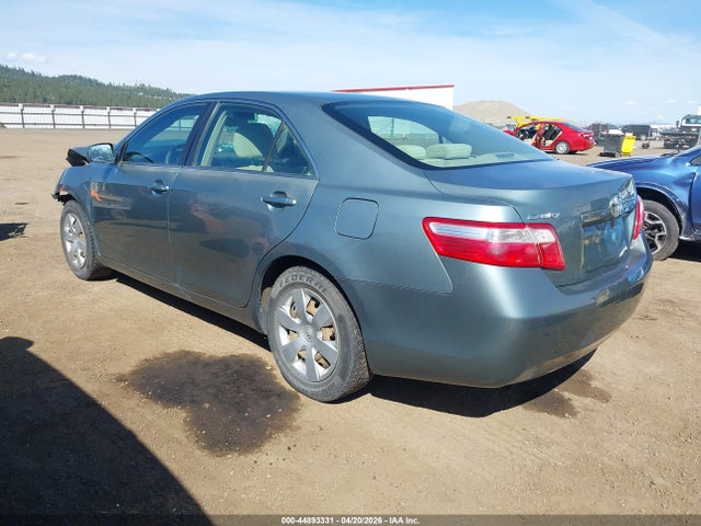 TOYOTA CAMRY - 3