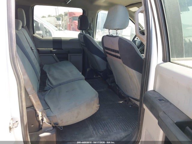 FORD F-250 XL - 8