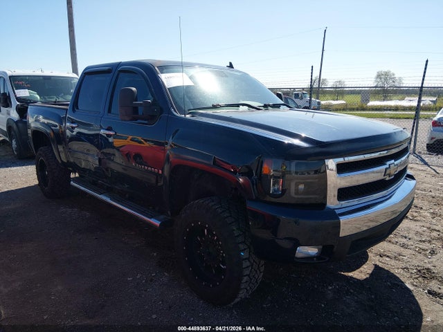 CHEVROLET SILVERADO 1500 LT1 - 1