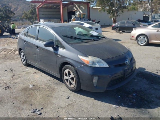 TOYOTA PRIUS - 1