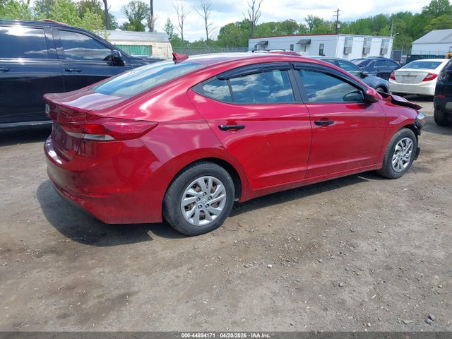 HYUNDAI ELANTRA SE - 4