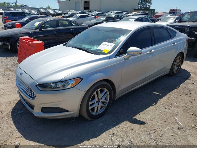 FORD FUSION SE - 2