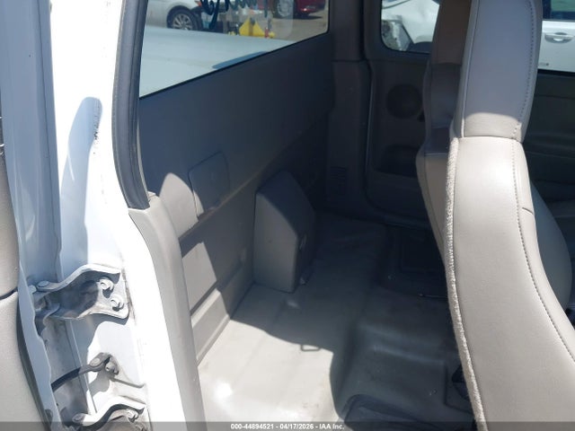 CHEVROLET COLORADO WORK TRUCK - 8