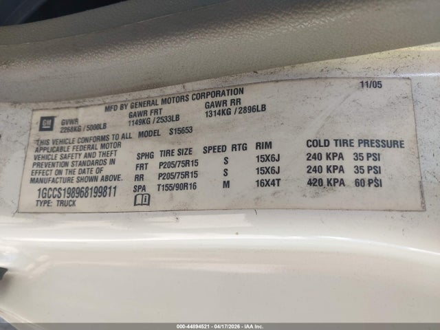 CHEVROLET COLORADO WORK TRUCK - 9