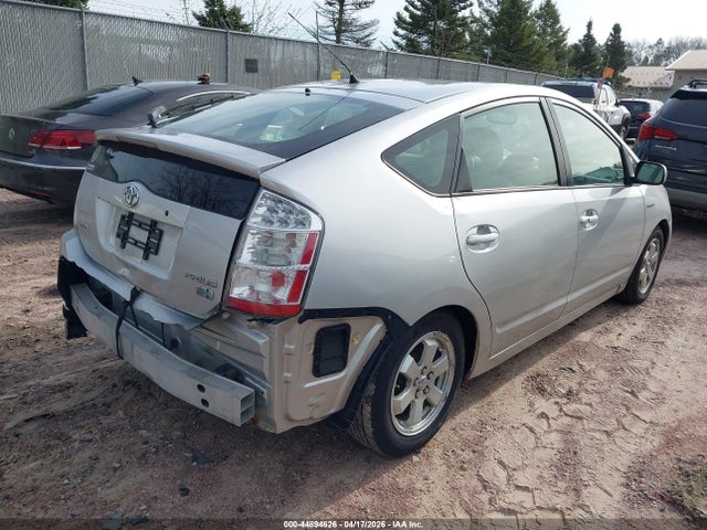 TOYOTA PRIUS - 4