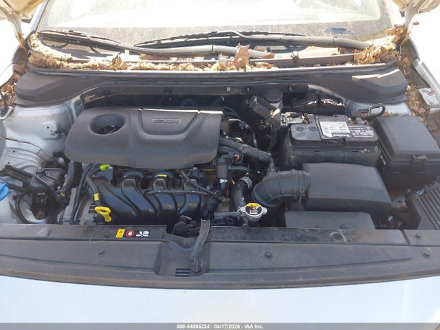 HYUNDAI ACCENT SE - 10