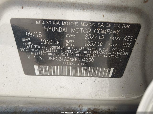 HYUNDAI ACCENT SE - 9