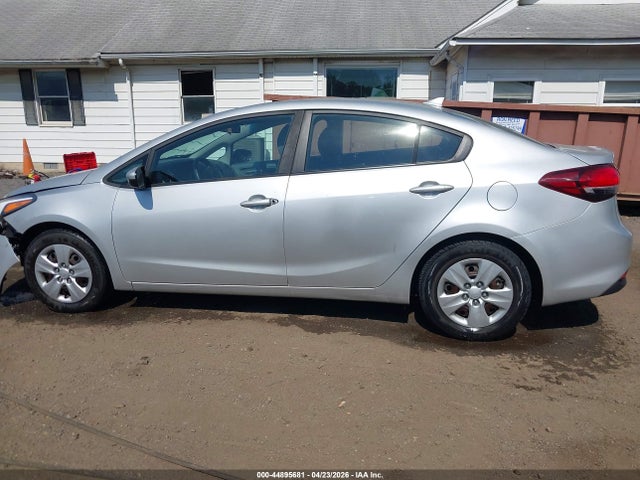 صورة مصغرة 13 لـ 2018 KIA FORTE LX