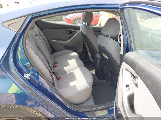 HYUNDAI ELANTRA SE - 8