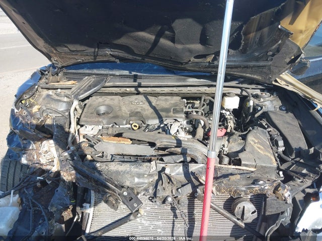 2019 TOYOTA CAMRY LE 10