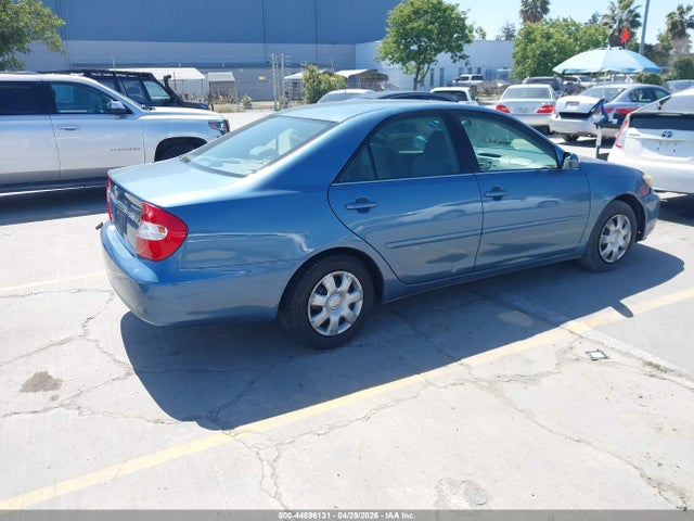 2004 Toyota CAMRY LE photo 4