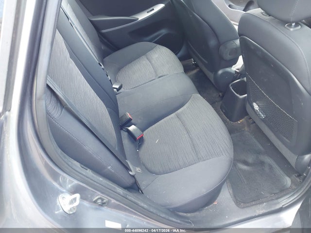 HYUNDAI ACCENT SE - 8