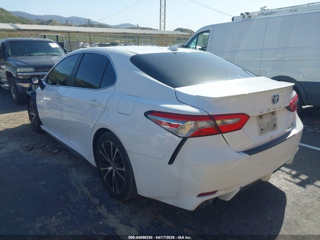 صورة 3 لـ 2019 Toyota CAMRY HYBRID SE