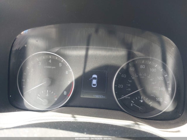 HYUNDAI ELANTRA VALUE EDITION - 7