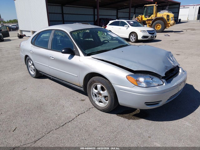 FORD TAURUS SE - 1