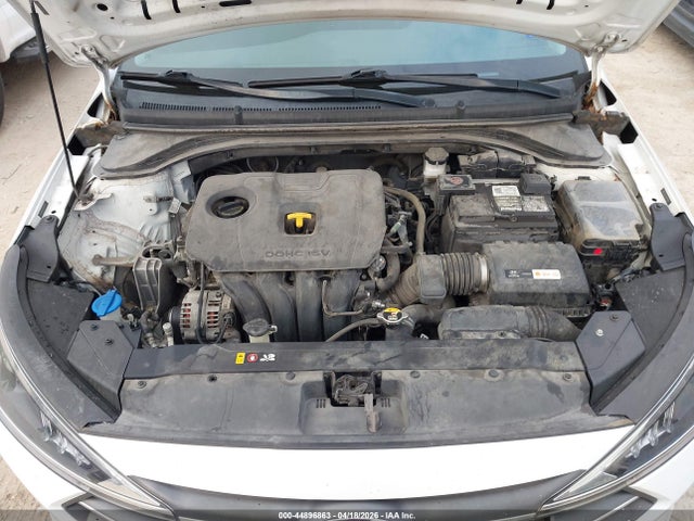 HYUNDAI ELANTRA SE - 10