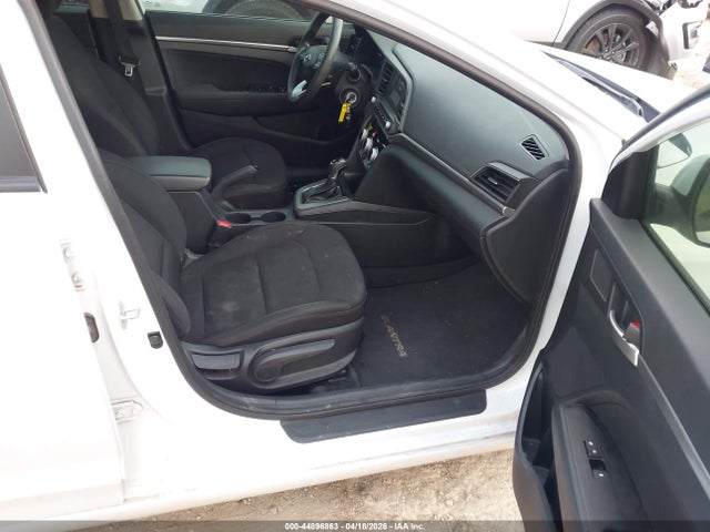 HYUNDAI ELANTRA SE - 5