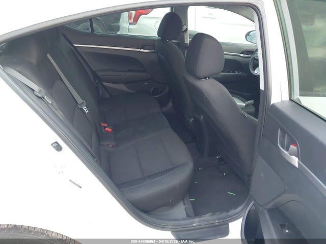 HYUNDAI ELANTRA SE - 8