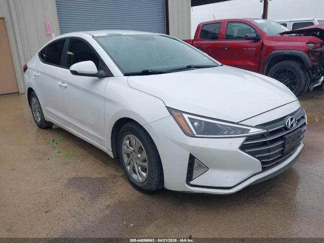 HYUNDAI ELANTRA SE - 1