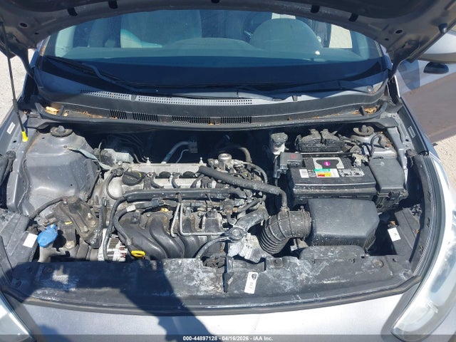 HYUNDAI ACCENT GLS - 10