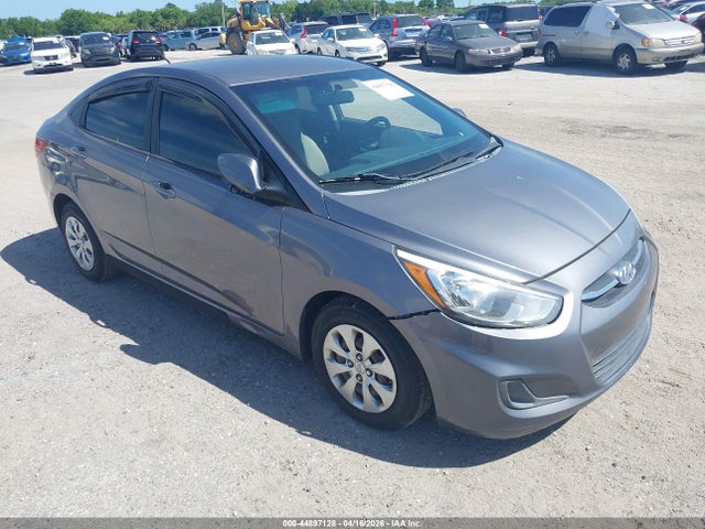 HYUNDAI ACCENT GLS - 1