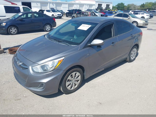 HYUNDAI ACCENT GLS - 2