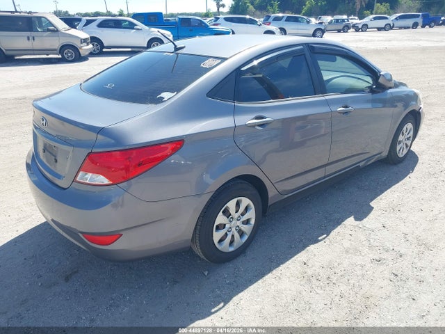 HYUNDAI ACCENT GLS - 4
