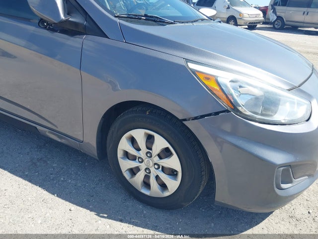 HYUNDAI ACCENT GLS - 6