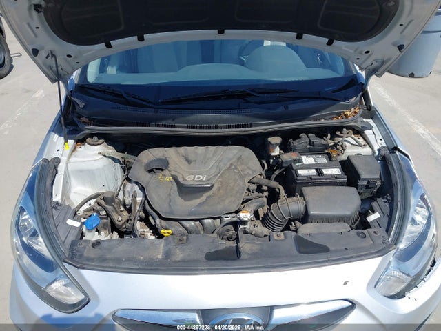 HYUNDAI ACCENT GLS - 10