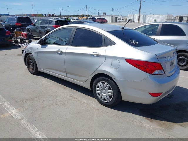HYUNDAI ACCENT GLS - 3