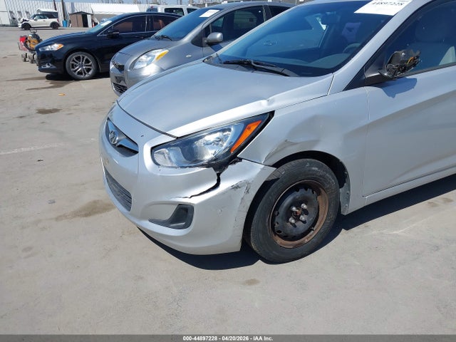 HYUNDAI ACCENT GLS - 6