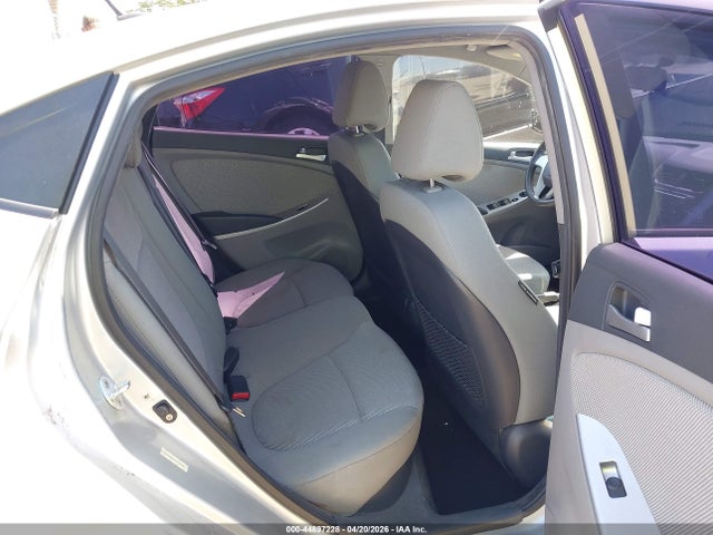 HYUNDAI ACCENT GLS - 8