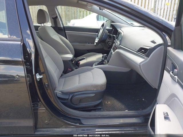 HYUNDAI ELANTRA SEL - 5