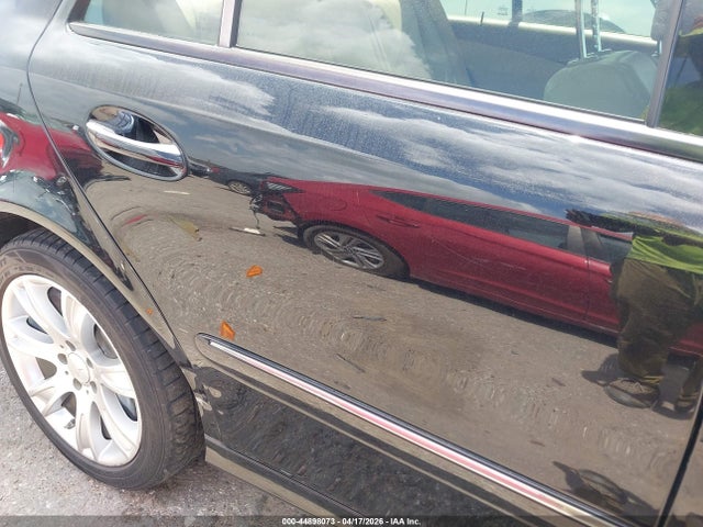 MERCEDES-BENZ E-CLASS - 6