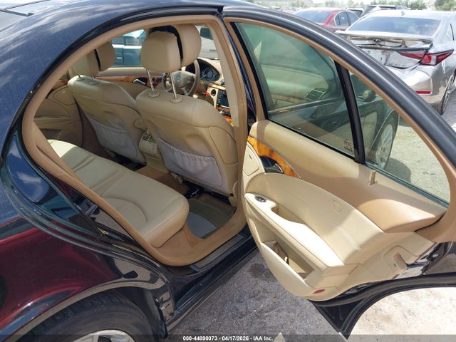 MERCEDES-BENZ E-CLASS - 8